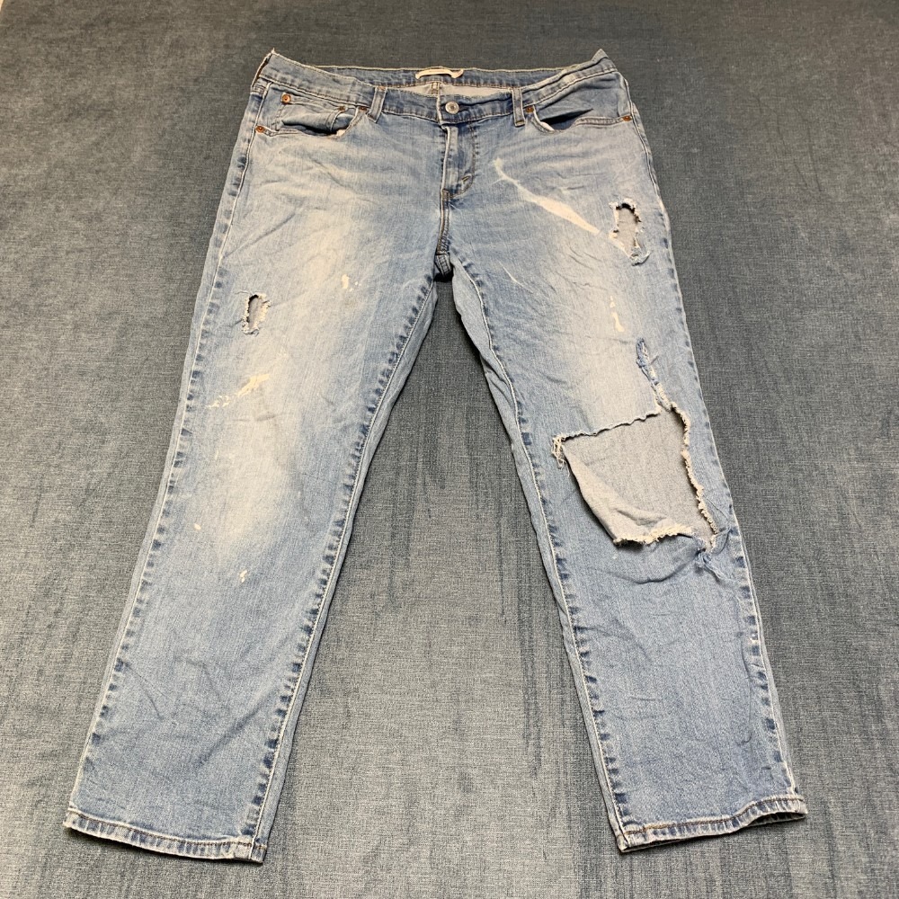 Levi's Boyfriend Jeans Womens 32 26x36 Blue Denim Cotton Distressed Straight Leg